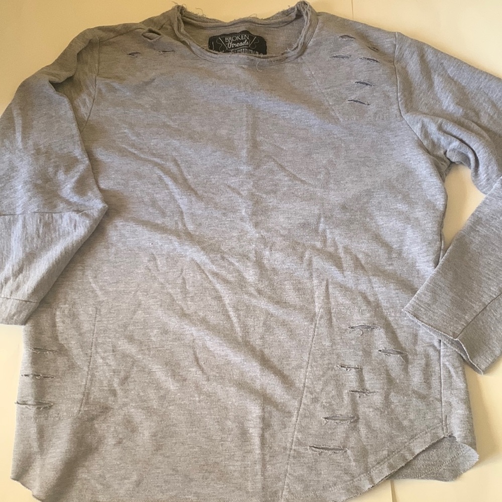 Broken Threads Mens Top Size Medium - image 1